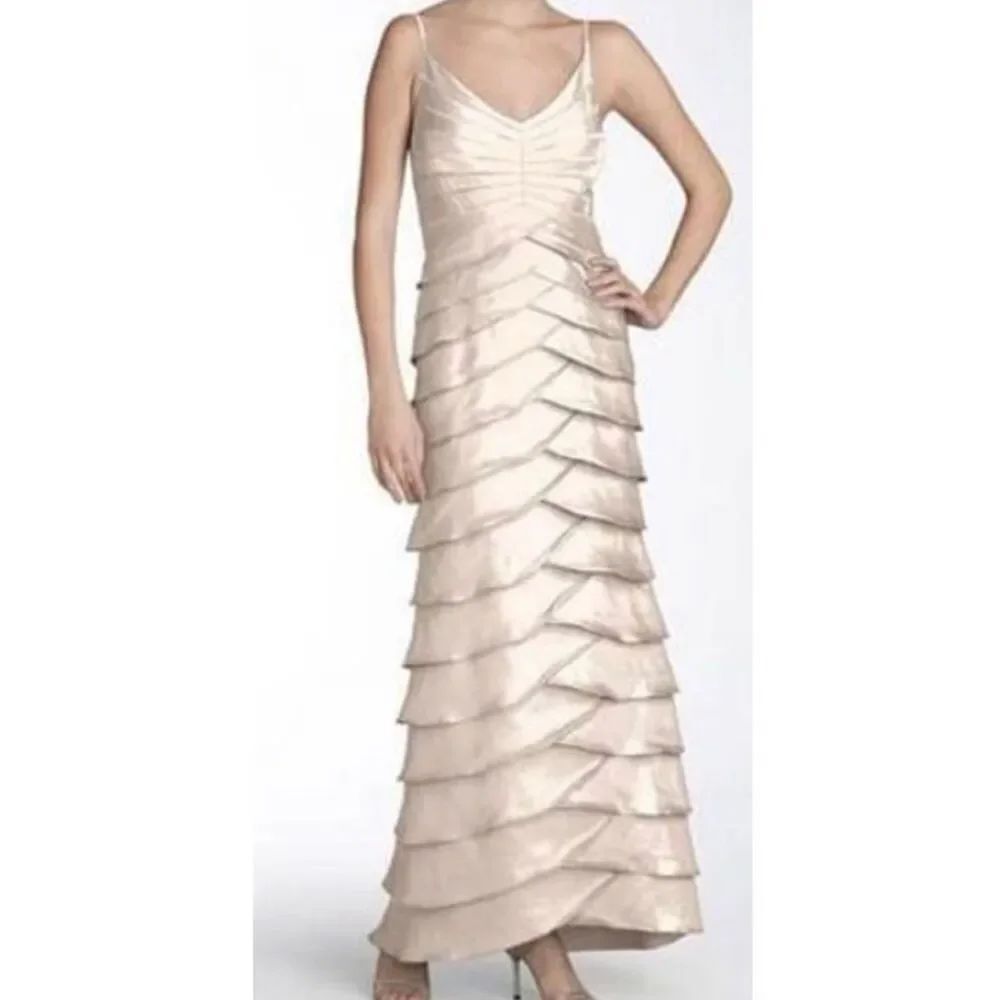 Adrianna Papell Champaign Gold Sleeveless Tiered Gown size 10 Mother of the Brid